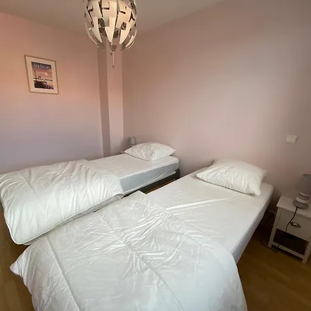 T4 Duplex A - Confort, Proximite Port Et Commodites - Fr-1-319-370 דירה